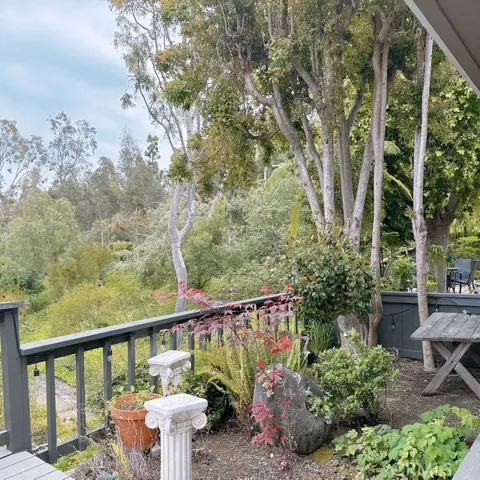 Enjoy privacy and View of natural
