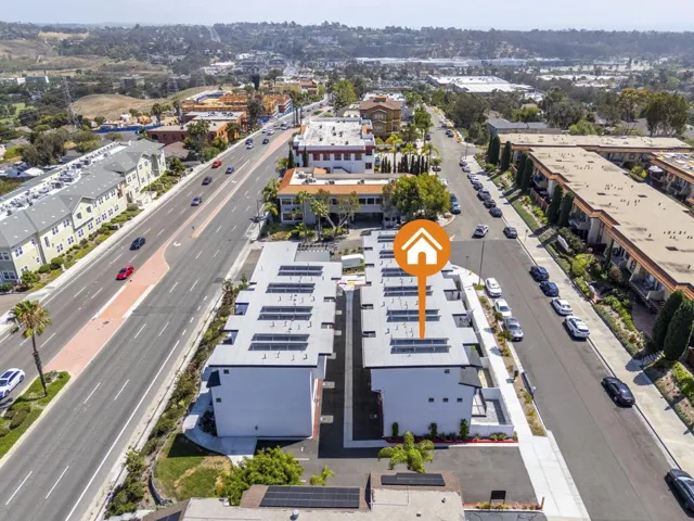 33-web-or-mls-2055 S El Camino Real-33