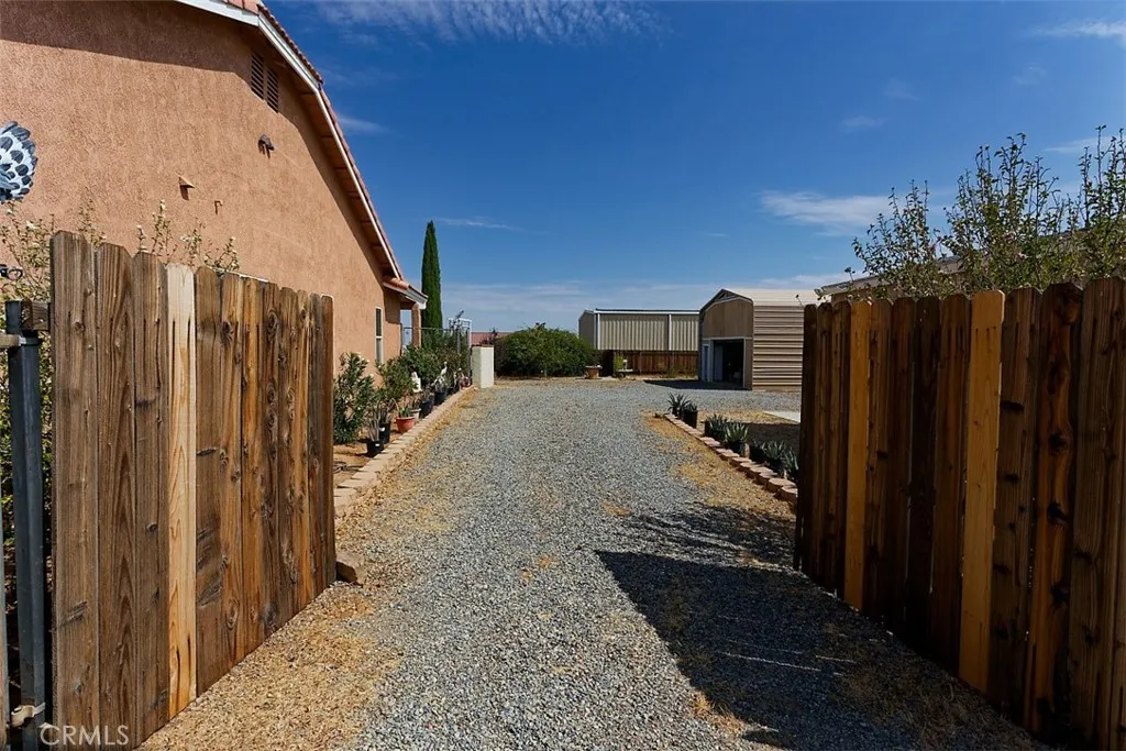 RV access with multiple connection points
