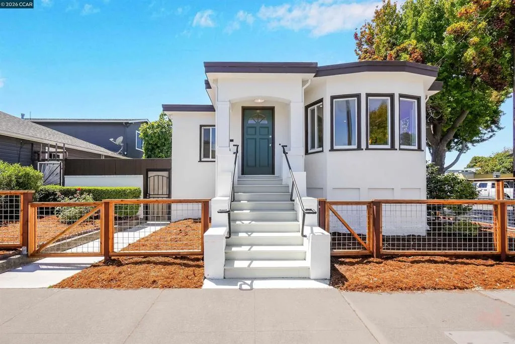 1300 Kains Ave, Berkeley, California 94702 — photo 5