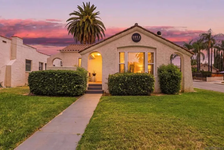 Virtual Twilight Staging