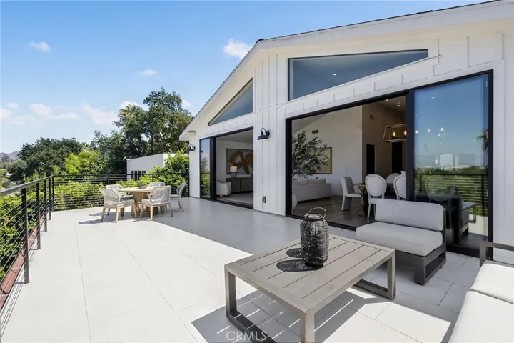 11553 Sunshine Terrace, Studio City, California 91604 — photo 4