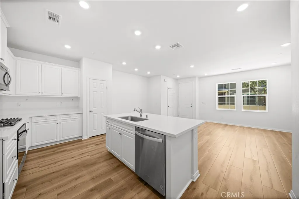 3923 E Carmel Privado, Ontario, California 91761 — photo 4