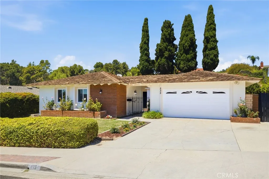 535 Passiflora Dr