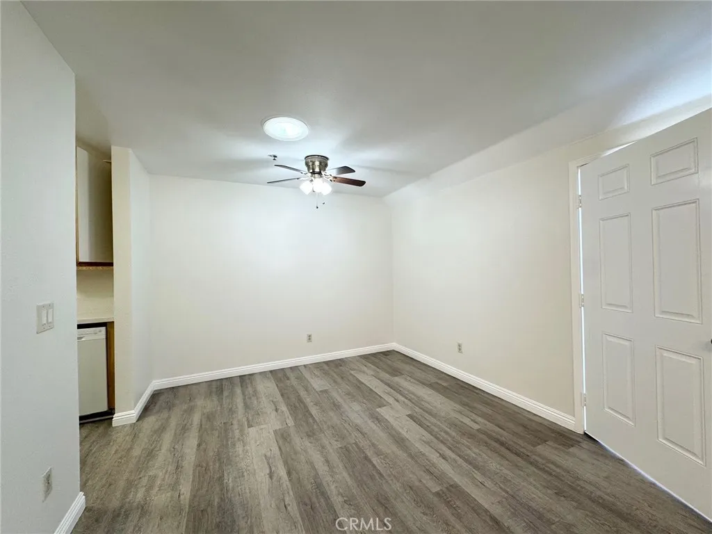 17511 Newland, Huntington Beach, California 92647 — photo 4