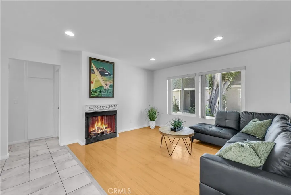 2142 W Liverpool Lane, Anaheim, California 92804 — photo 4
