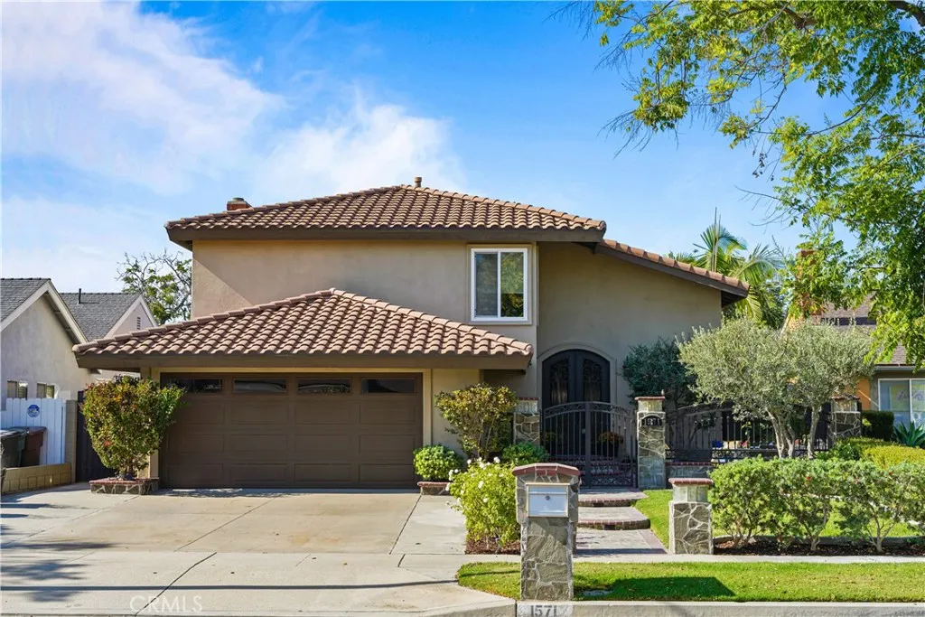 1571 W Tedmar