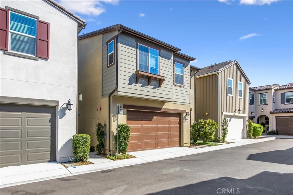 4092 Spring Haven Ln, Corona, California 92883 — photo 4