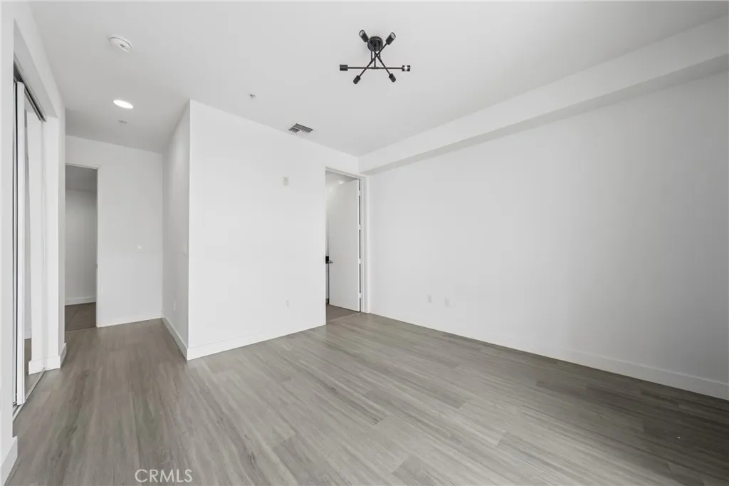 gallery-image 5