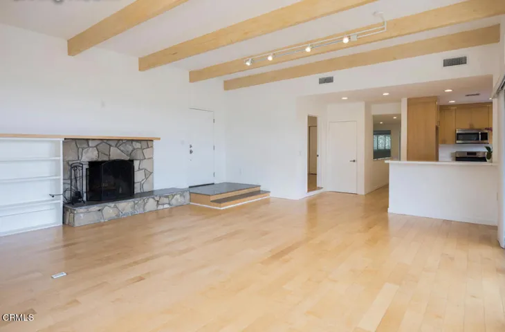 2040 Hilldale Drive, La Canada Flintridge, California 91011 — photo 4