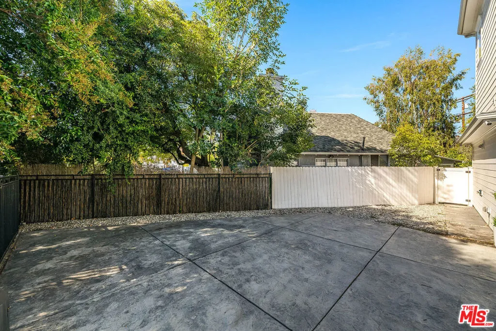 4222 Woodman Avenue, Los Angeles, California 91423 — photo 4