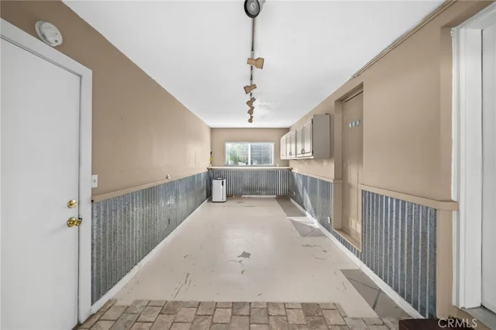 Mud room