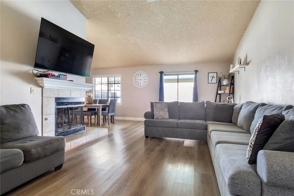 25067 Hazelwood Circle, Hemet, California 92544 — photo 5