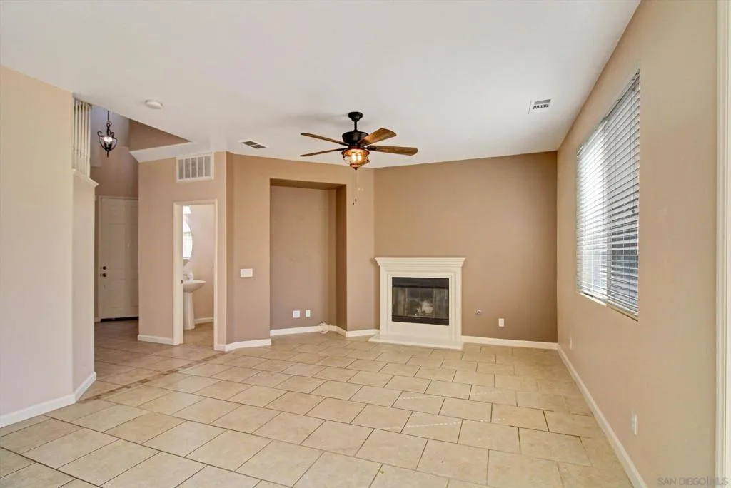 Den/Family/Great Room