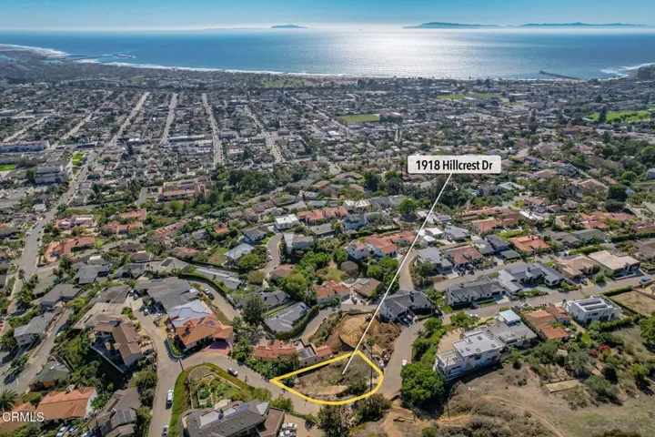 01 - 1918 Hillcrest Dr (aerial)