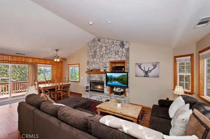 286 Birchwood, Lake Arrowhead, California 92352 — photo 5