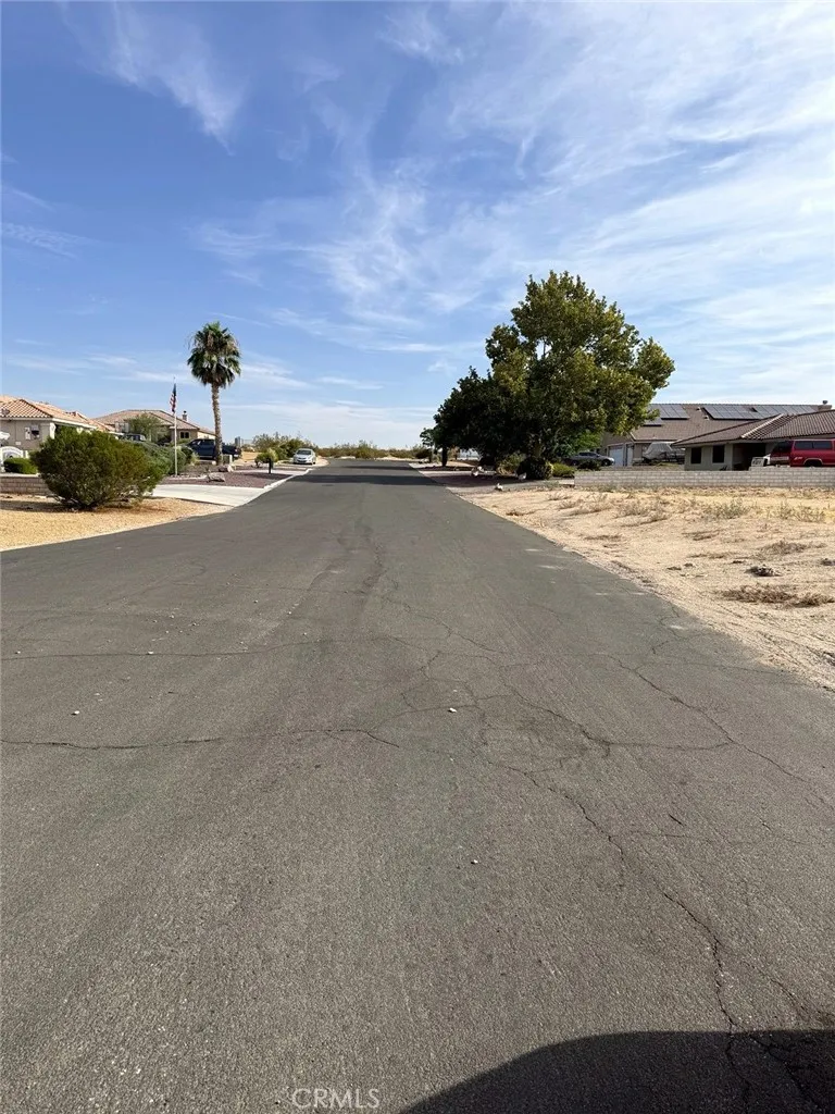 26817 Saddle, Helendale, California 92342 — photo 5
