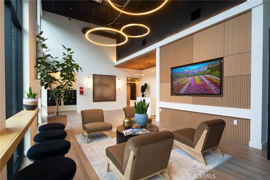 gallery-image 2
