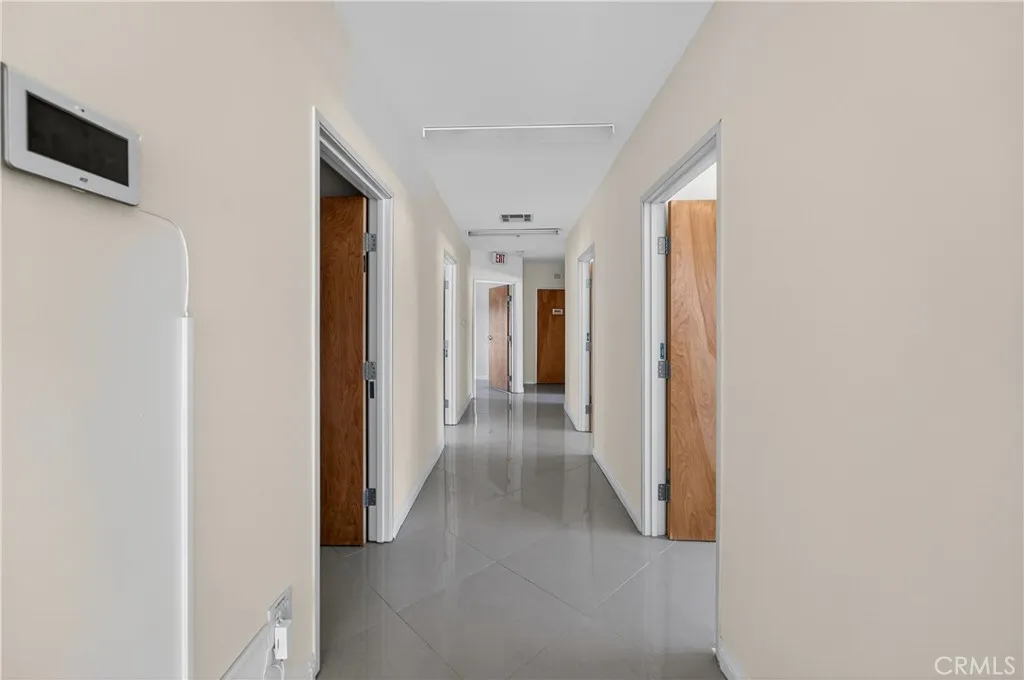 1st Flor Hallway & Offices 1st Flor Hallway & Offices