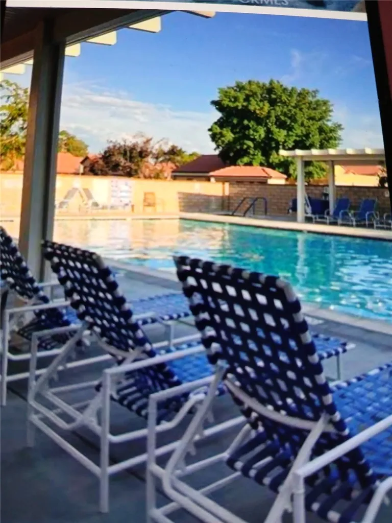 19149 Palo Verde Drive, Apple Valley, California 92308 — photo 5