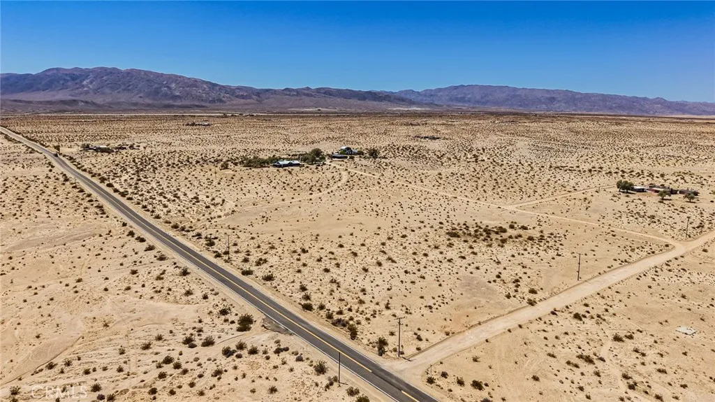 5200 Godwin Road, 29 Palms, California 92277 — photo 5