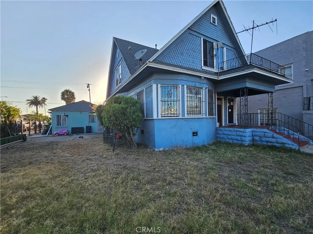 1601 Pine