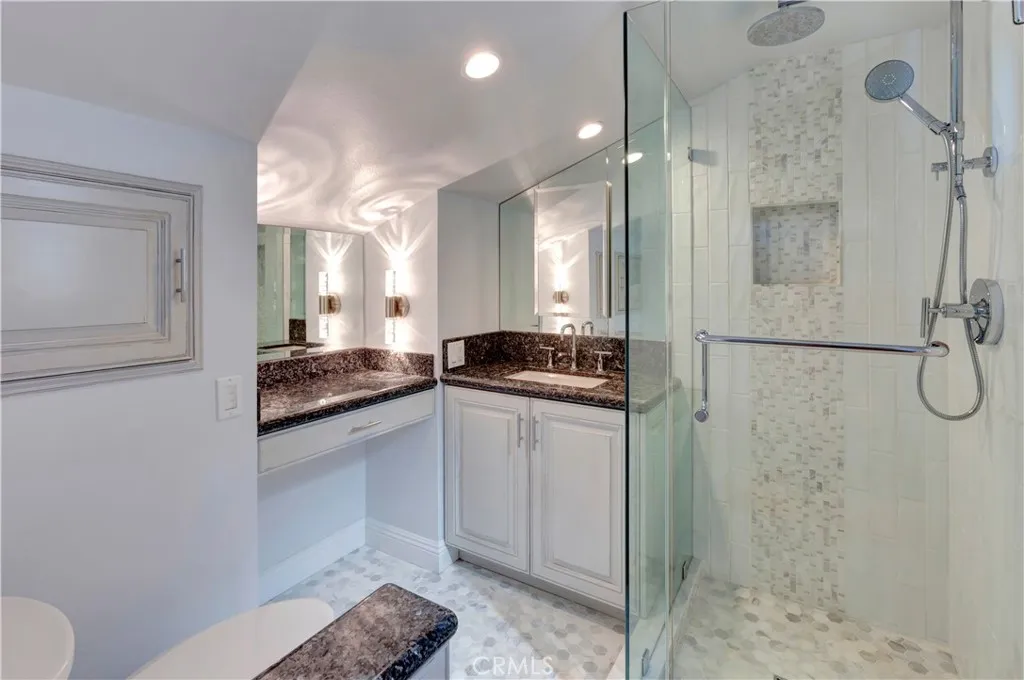 Ensuite Bathroom for Bedroom #2