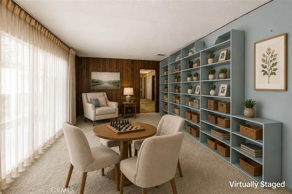 Virutally Staged Versatile Room