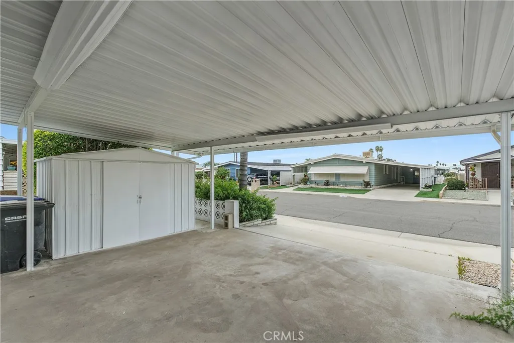 Diveway with Street View with Cover Awning