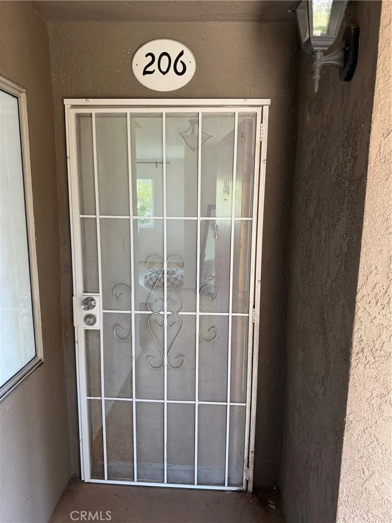 725 Coronado 206