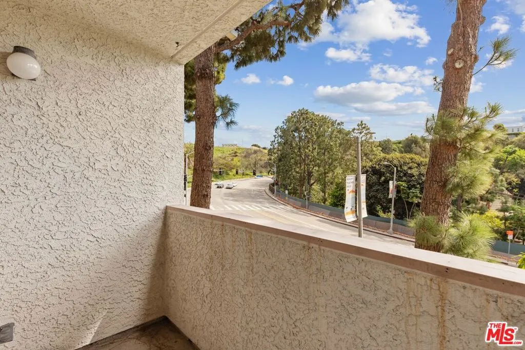501 Palisades Drive 103, Los Angeles, California 90272 — photo 4