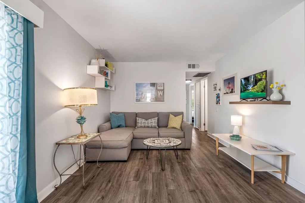 1541 Sunflower Court N, Palm Springs, California 92262 — photo 4