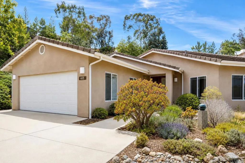 613 Carnation Ln