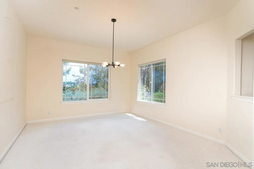 613 Carnation Lane, Fallbrook, California 92028 — photo 5