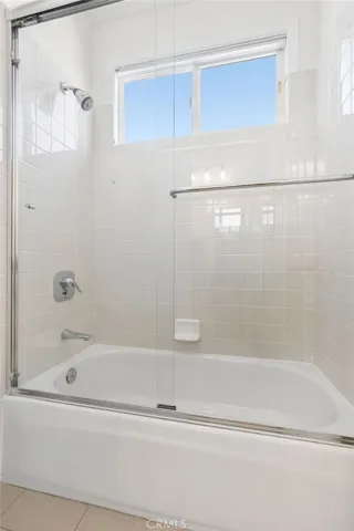 Offering a separate vanity area from the toilet and tub/shower room
