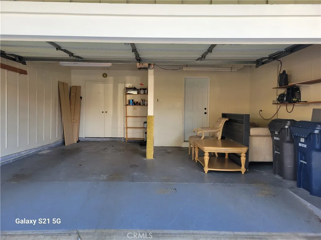 Shared 2 car garage