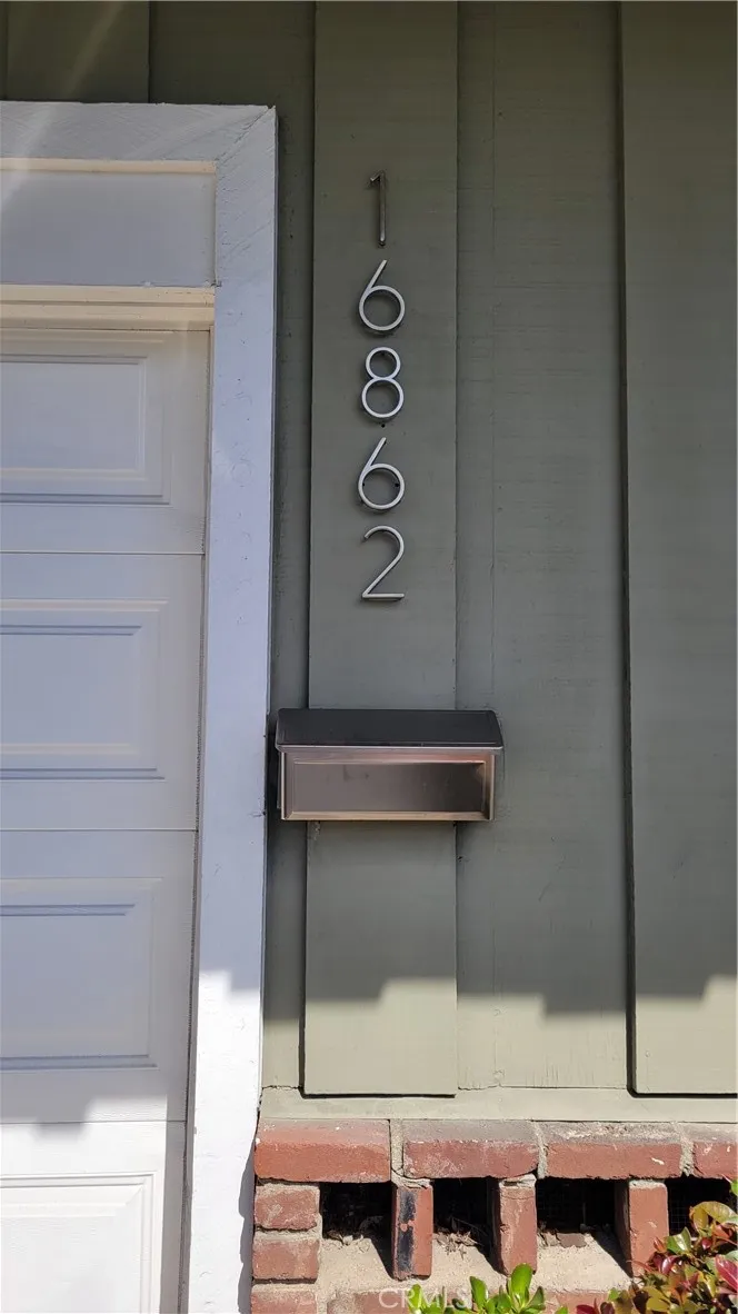16862 B Coach Lane, Huntington Beach, California 92649 — photo 4