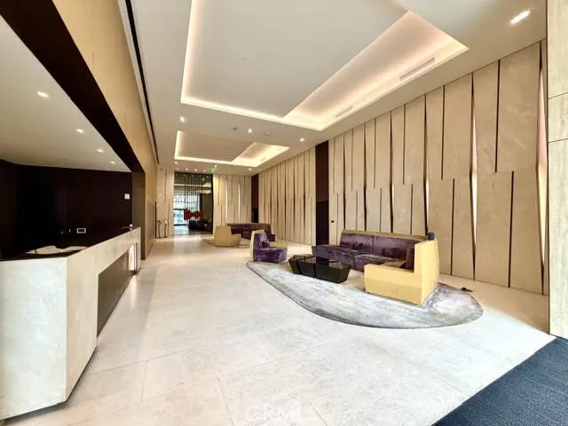 Concierge Lobby