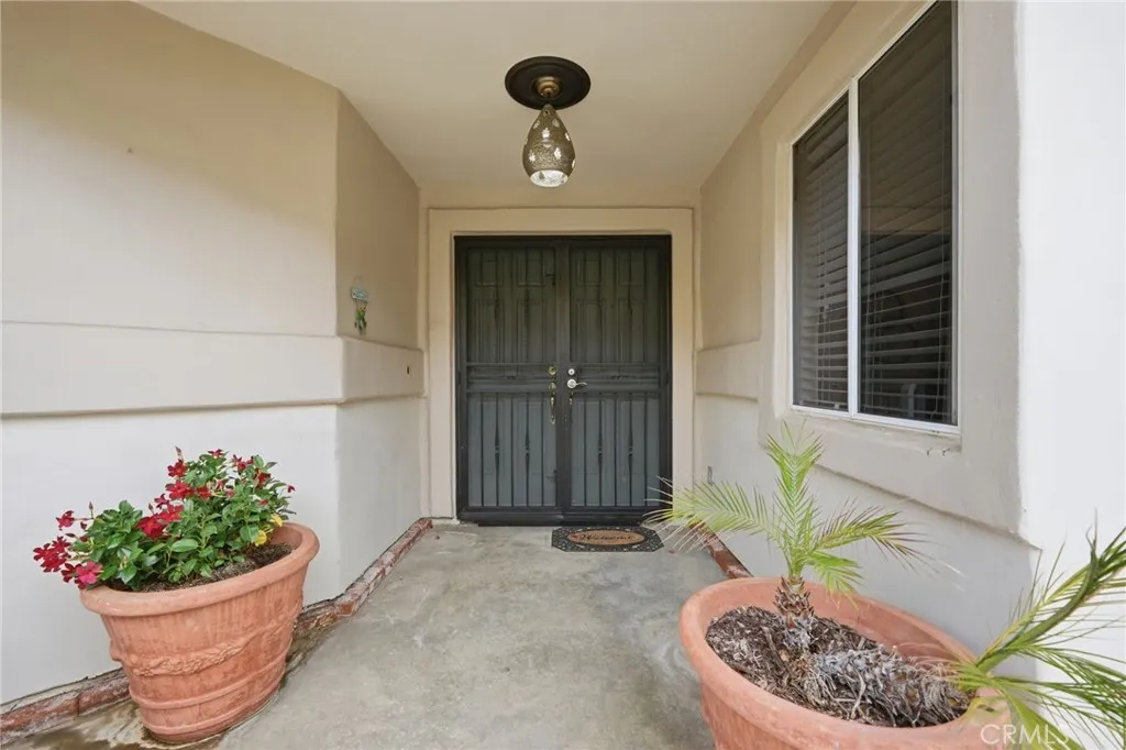 40492 Via Amapola, Murrieta, California 92562 — photo 5
