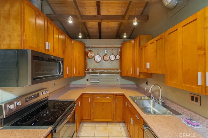 Kitchen 4