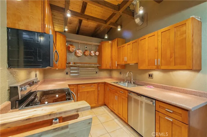 Kitchen 5