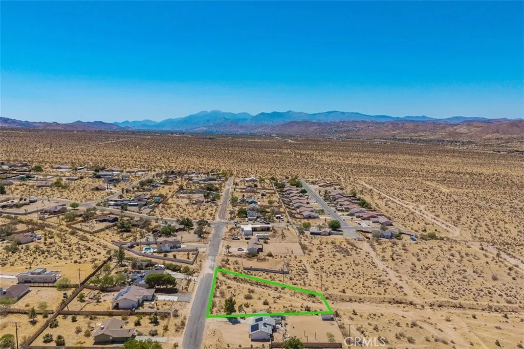 60366 Granada, Joshua Tree, California 92252 — photo 5