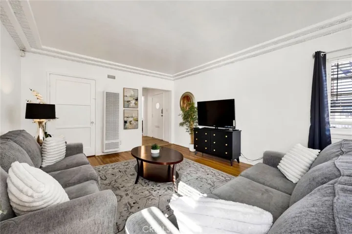 4343 Laurel Canyon Boulevard, Studio City, California 91604 — photo 5