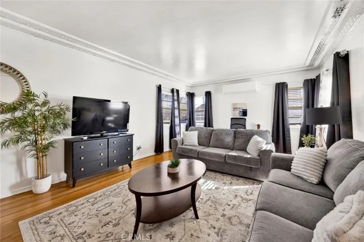 4343 Laurel Canyon Boulevard, Studio City, California 91604 — photo 4