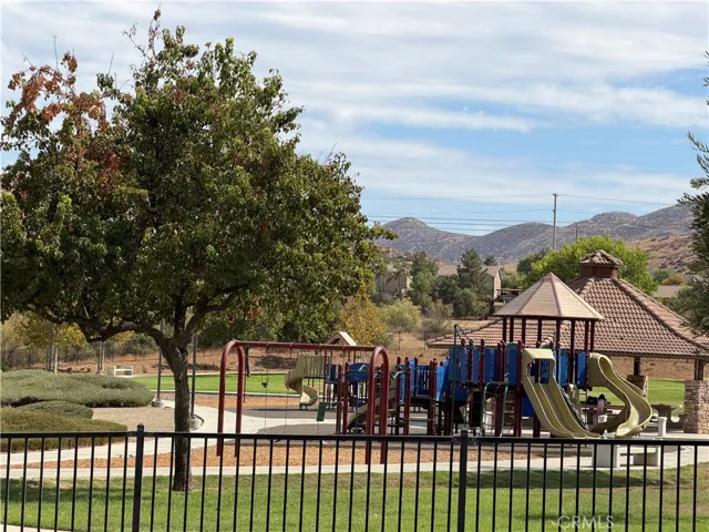Nearby Park/Playground