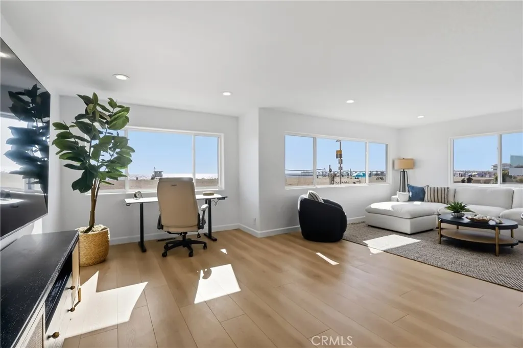 740 The Strand, Hermosa Beach, California 90254 — photo 4