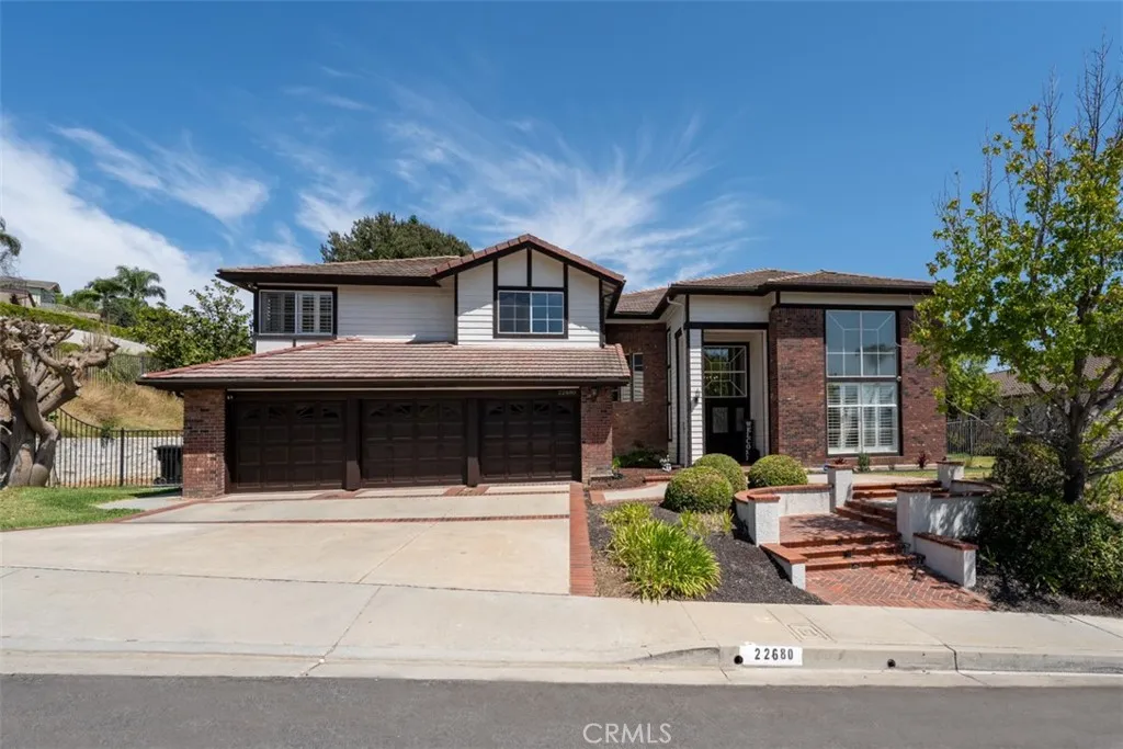 22680 Hidden Hills Rd