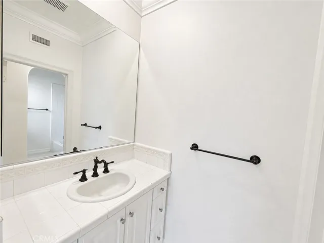the second guest room's restroom