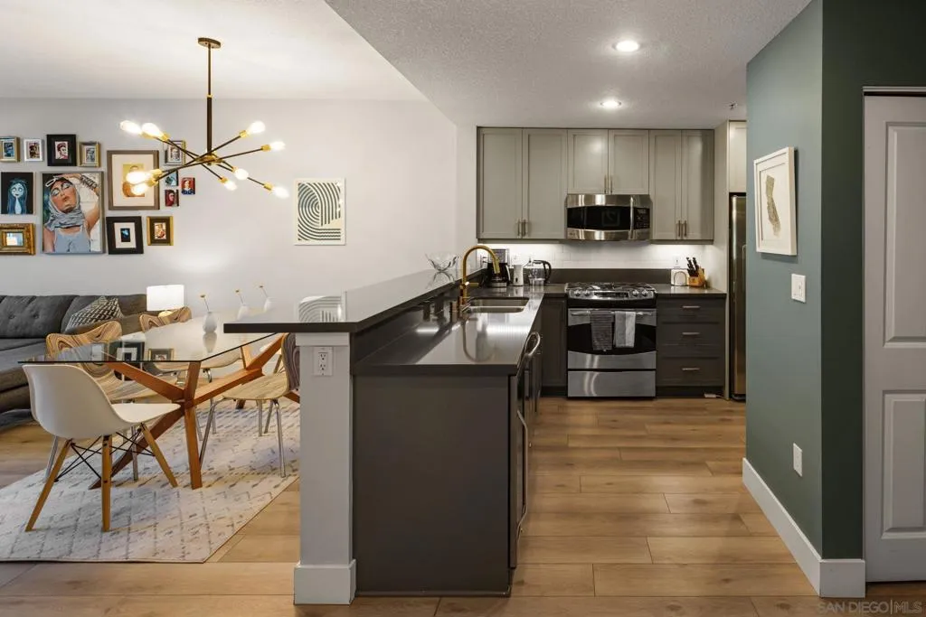 850 Beech 307, San Diego, California 92101 — photo 4