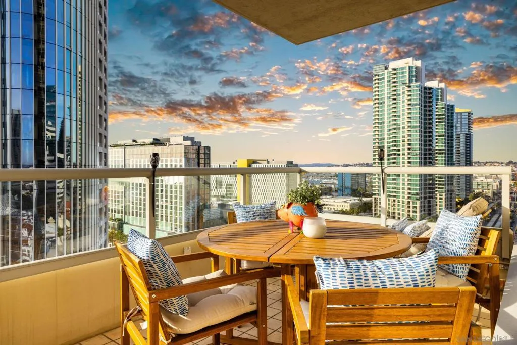 700 W E St 1502, San Diego, California 92101 — photo 5